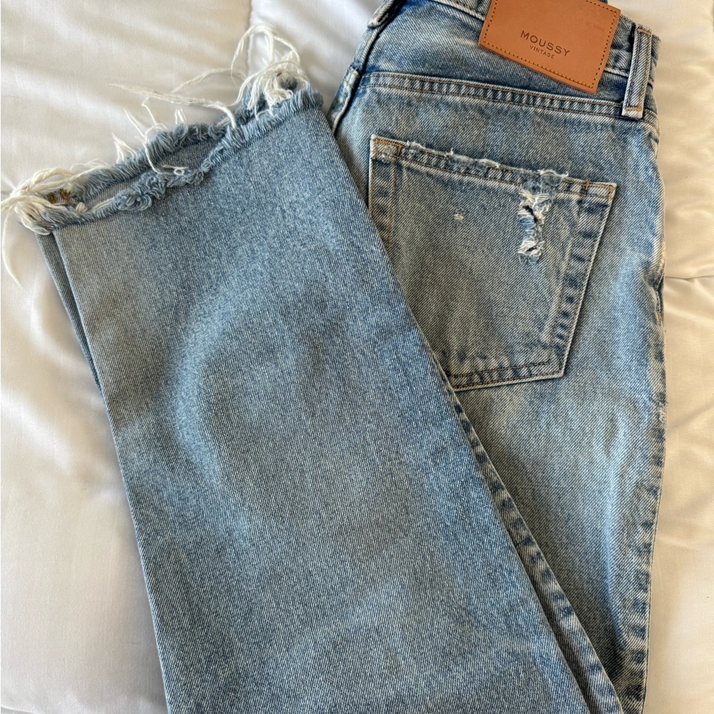 Moussy Vintage Light Blue Distressed Womens Jeans - Picture 4 of 13